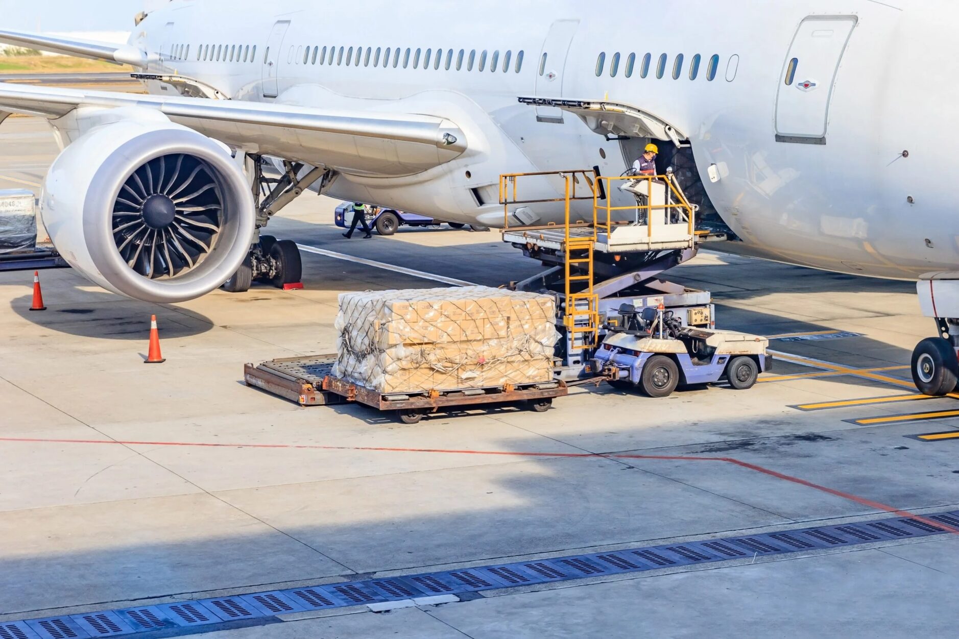 Air-Freight-Services-1-e1754123408227